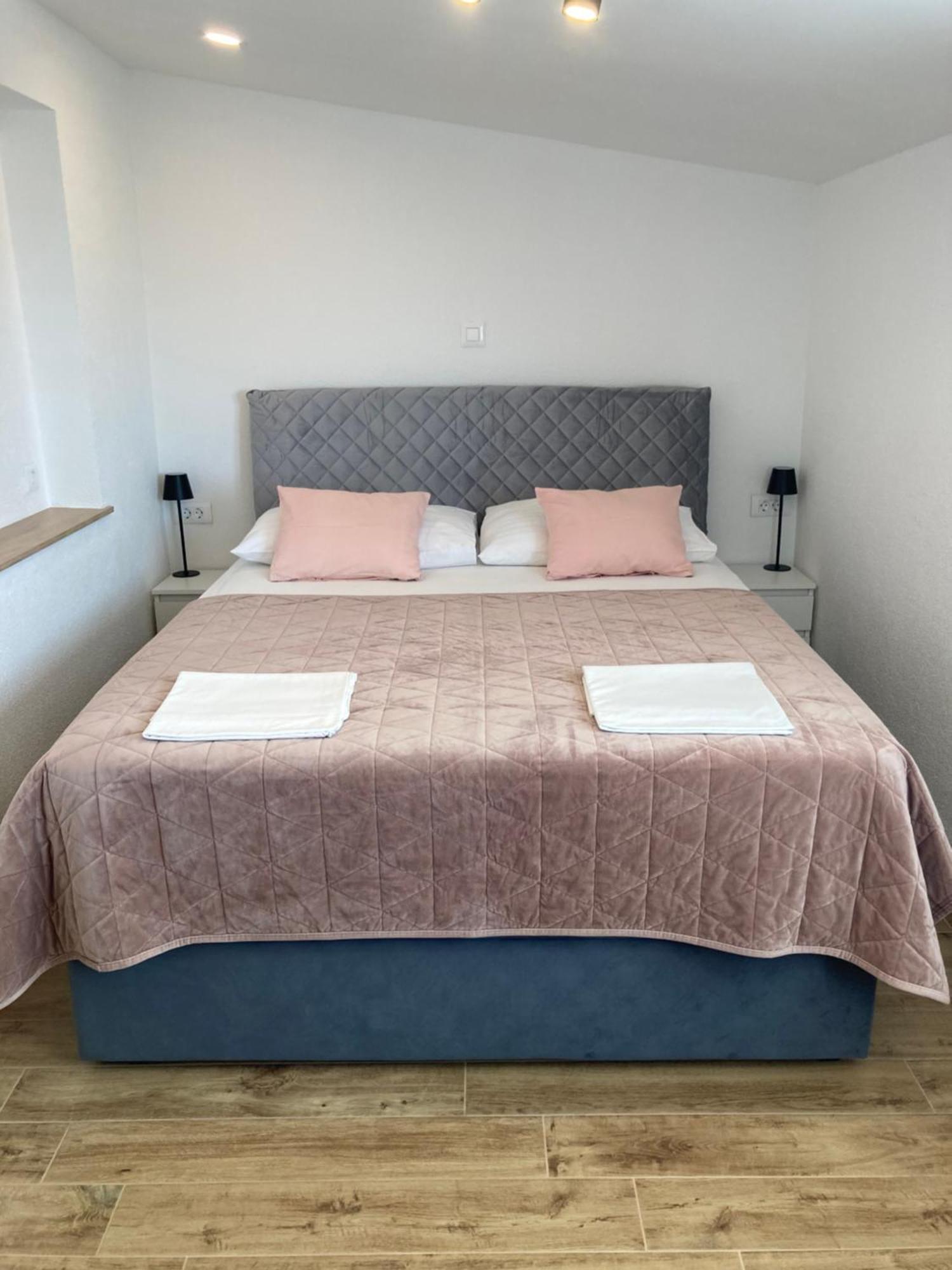 ברלה Apartments Sky מראה חיצוני תמונה